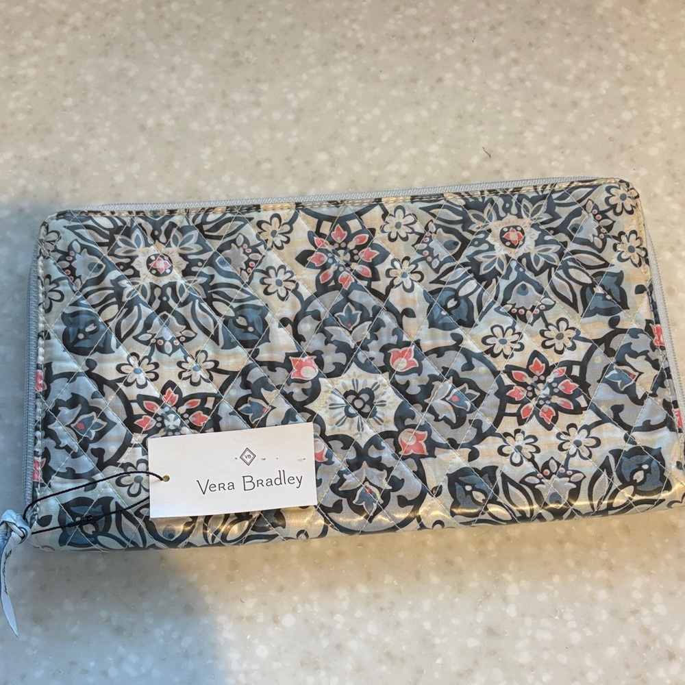 Vera Bradley NWT Travel Organizer